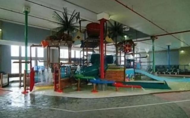 Crown Choice Inn & Suites Lakeview & Waterpark