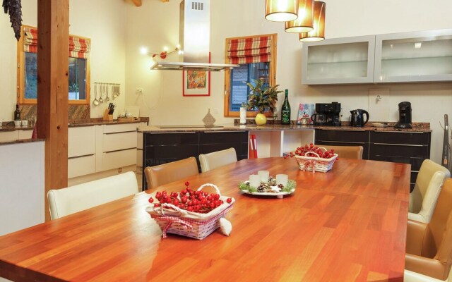 Cozy Holiday Home in Valfrejus near Ski Lift