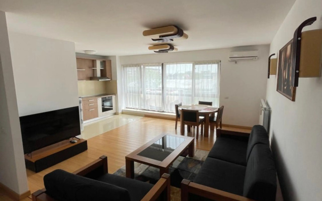 Sunny two room apartment, Baneasa, Petrom City.