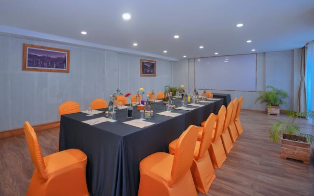 Aabas Pokhara by Barahi Hospitality