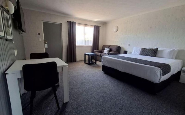 Blue Diamond Motor Inn – Guest Rooms – Dubbo