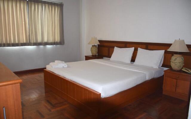 Puangpen Villa Hotel