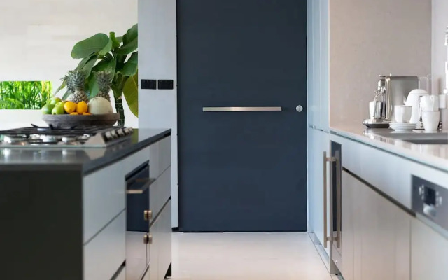 Gamay 3-bedroom Villa With Beach Access