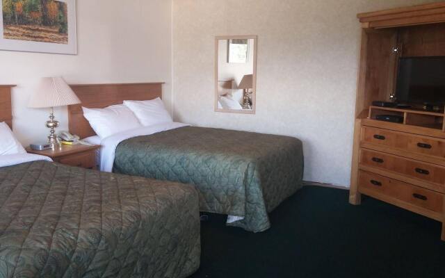 Shoreline Resort