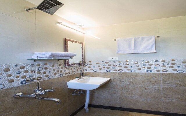 OYO 9566 Hotel JK Excellency