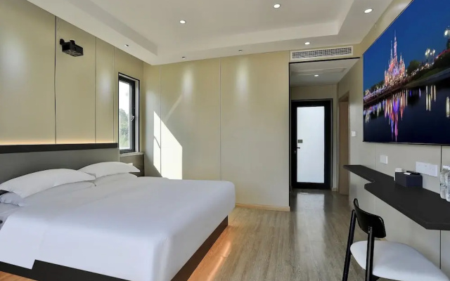 Yinshu Lunas Vila Courtyard Garden Resort  (Shanghai International Tourism Resort Branch)