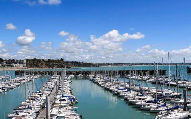 ibis Granville Port de plaisance