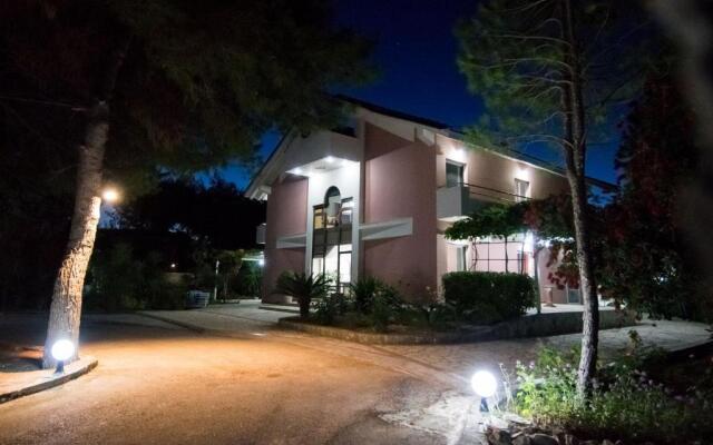 Maison Du Maire Luxury Villa