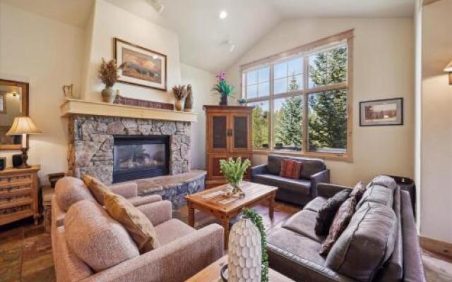 Cucumber Patch #44 Apartment