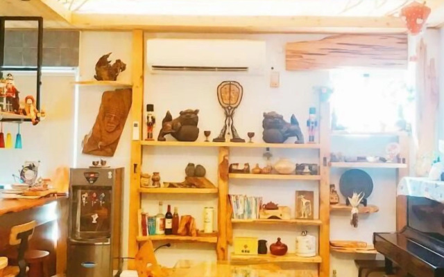 Provence Coffee Manor Bed And Breakfast