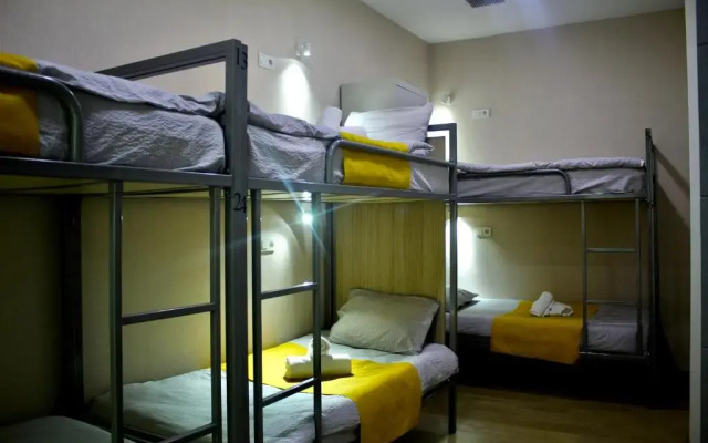 Queen Hostel
