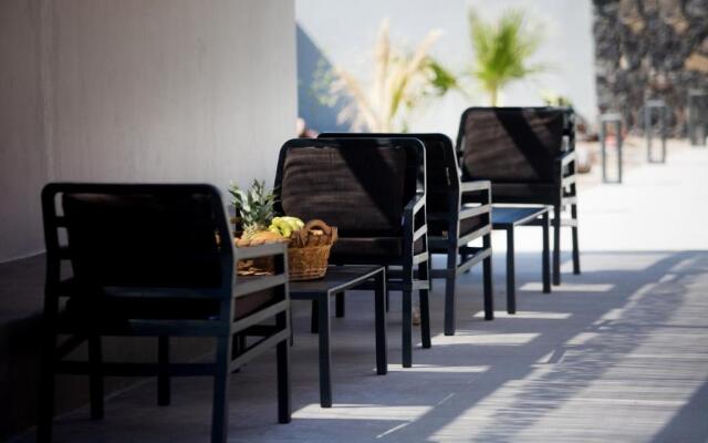 Terra Nera Suites Santorini