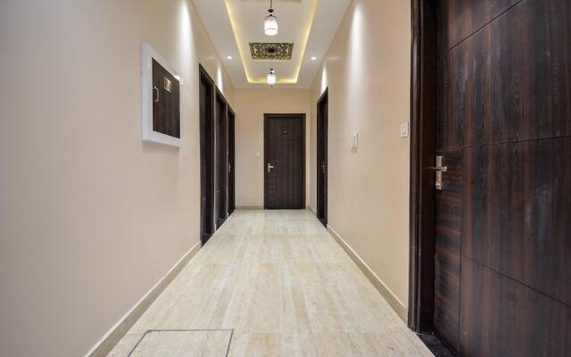 OYO 66329 Hotel Bms Pride
