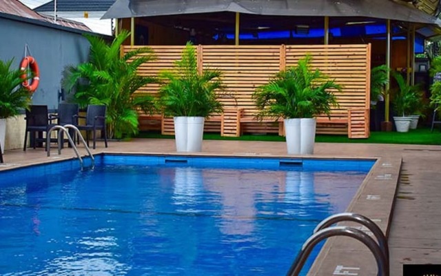 Oak Havens  Hotel