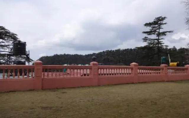 Hotel Kalra Regency