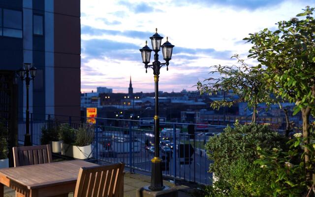 The Royal Angus Hotel