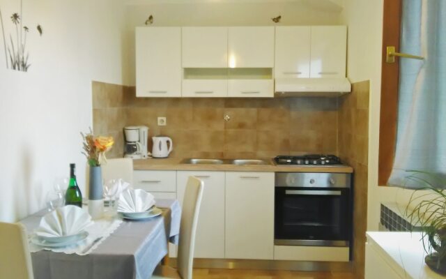 Vacation Pool Apartments