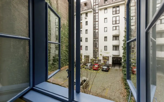 Shallot Apartments