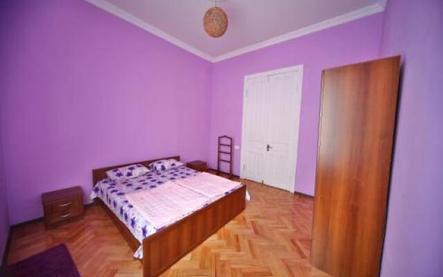 Hostel "Georgianize Yourself"