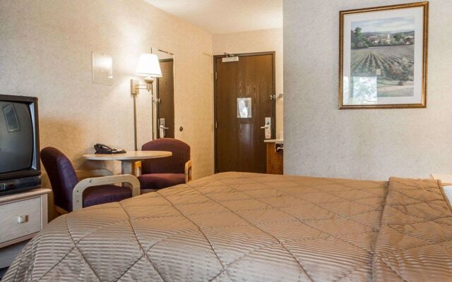 Holiday Inn Express Santa Rosa North by IHG