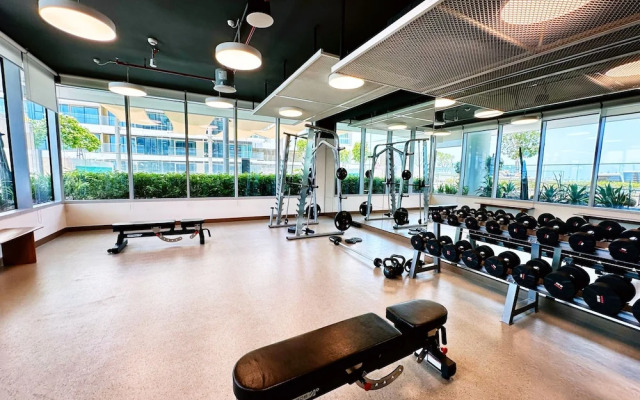 Chic 1BR in Emaar Beachfront