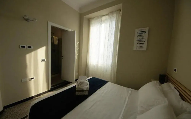Luna Rooms