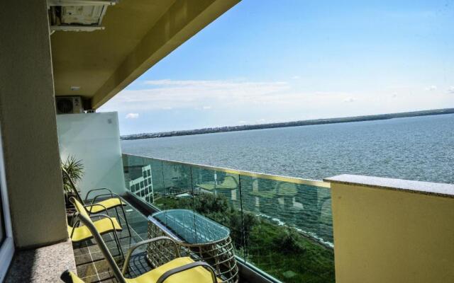 Moonlight Apartament 3 camere lux 803