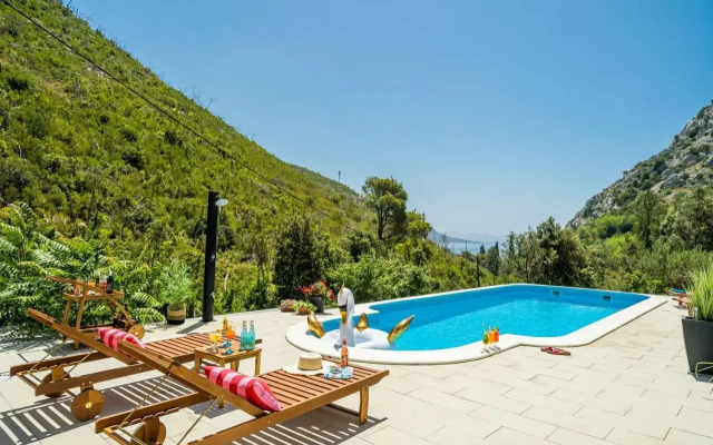 Luxury Villa Emma with Private Pool