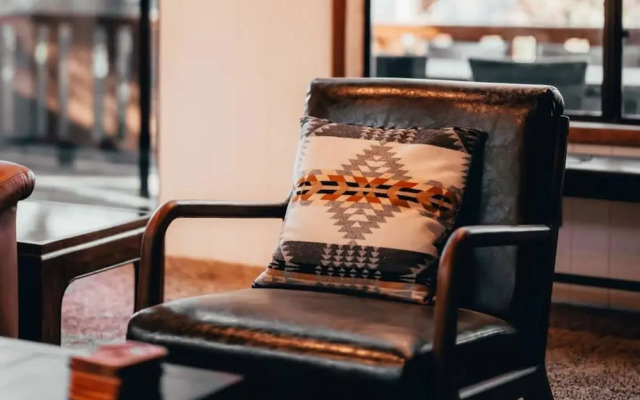 Moonridge Mountain Retreat