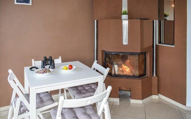 Awesome apartment in Mikolajki with WiFi
