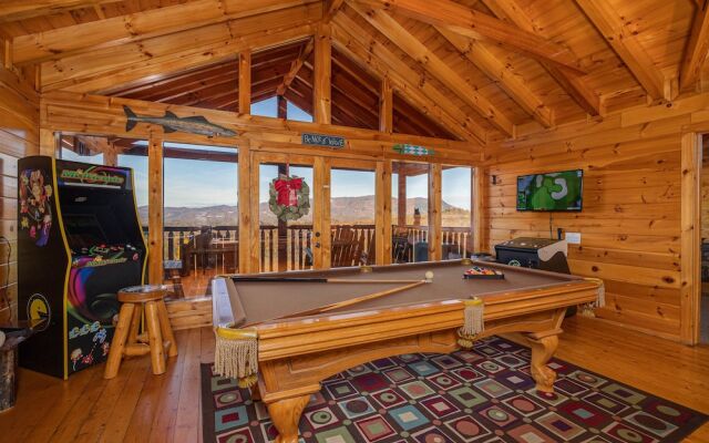 Picture Perfect- Seven Bedroom Cabin