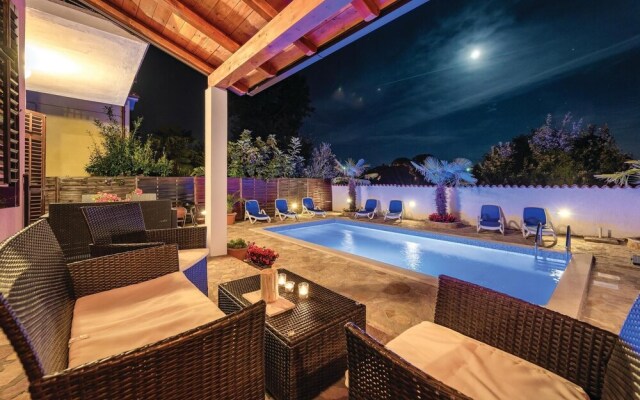 Stunning Home in Labin With Wifi and 5 Bedrooms