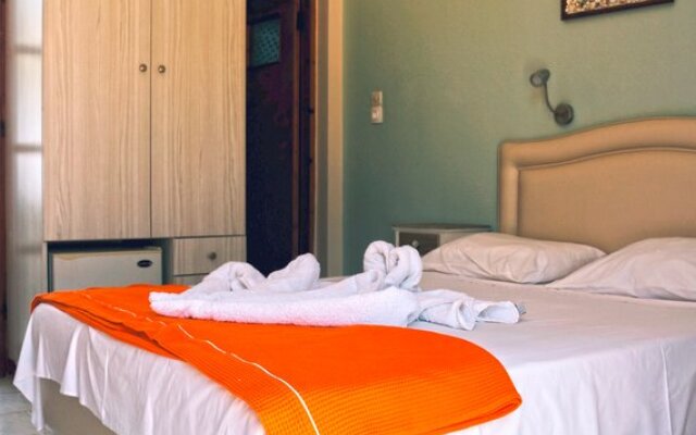 Esperida rooms & studios