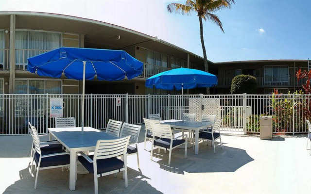 Ramada Stuart