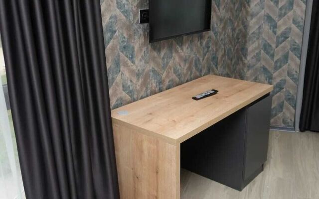 Pars Suites Hotel