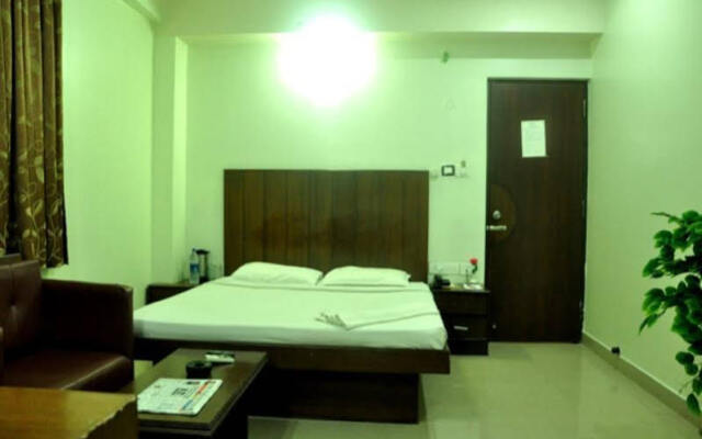 Tri Sea Residency