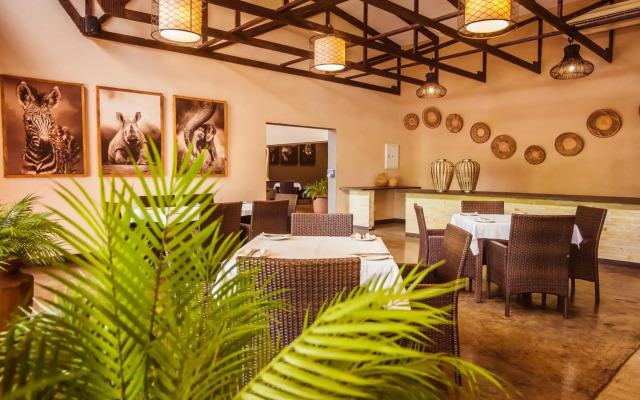 Bushveld Terrace Safari Hotel, Lodge & Spa