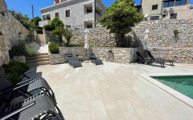 Apartments Kralj Ana