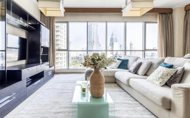 Frank Porter - The Residences