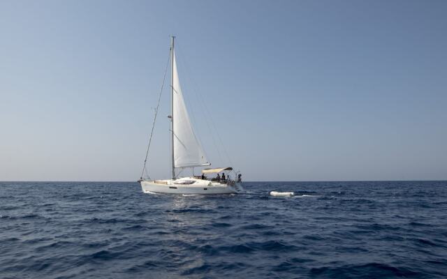 Acantha Boutique Hotel