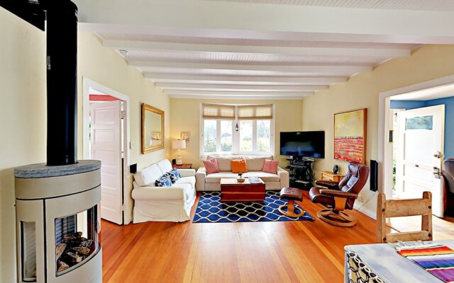 224 W Micheltorena Street House