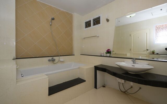 2Br At Patong Loft Wifi Pool