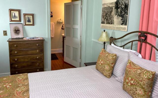 Lightner Farmhouse B&B