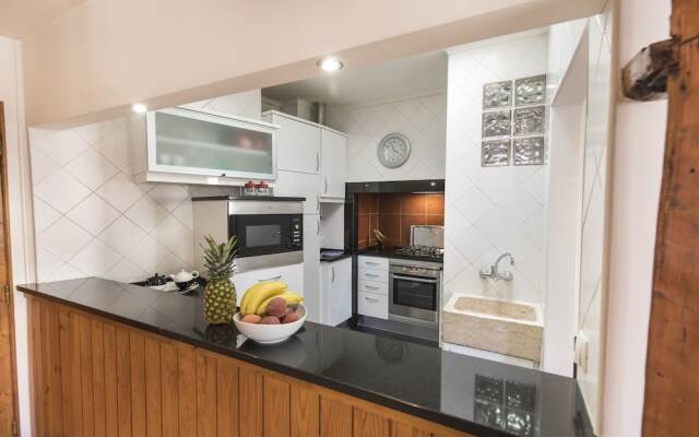 Santa Justa Elevator by Rentestate