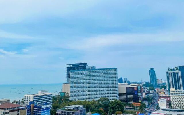 Edge Central Pattaya Condo