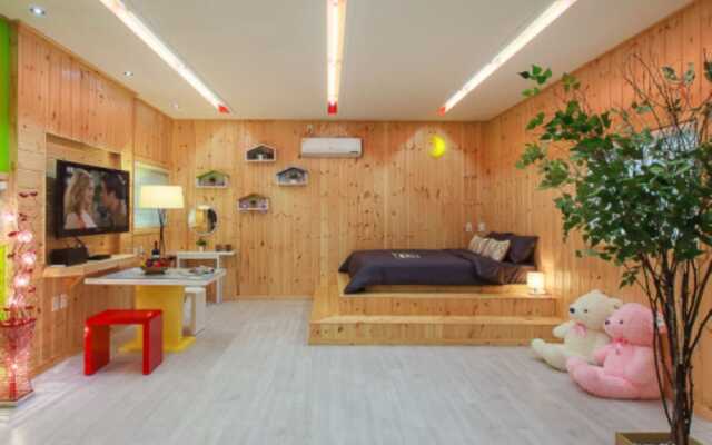 Castle of Magic Pension