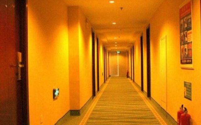 GreenTree Inn Dalian Zhoushuizi Airport Express Hotel