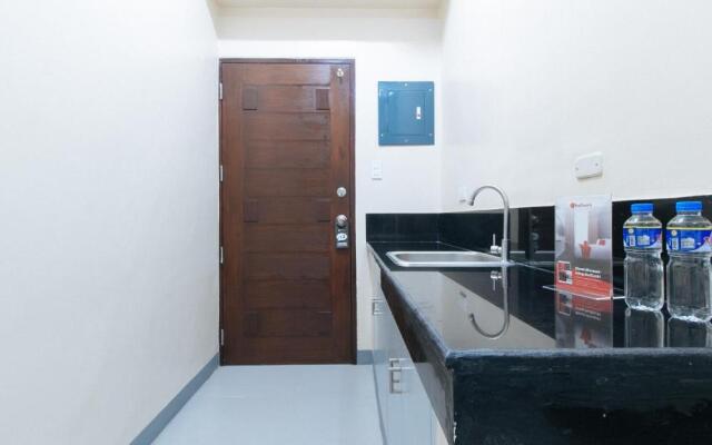 RedDoorz Plus @ Torre De Manuel Residences 1