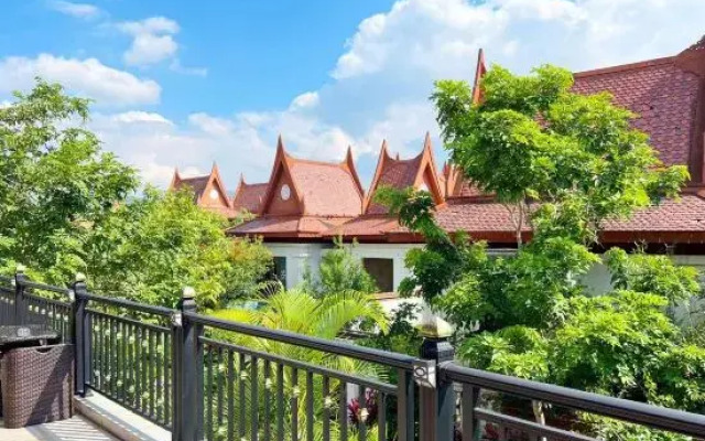 Santa Bara Fanye Residence
