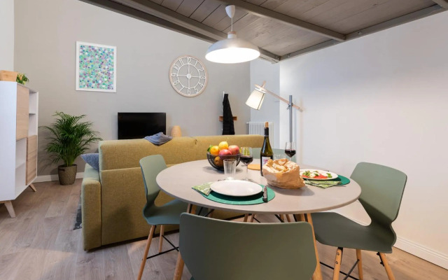 Living Walls Florence Apartments